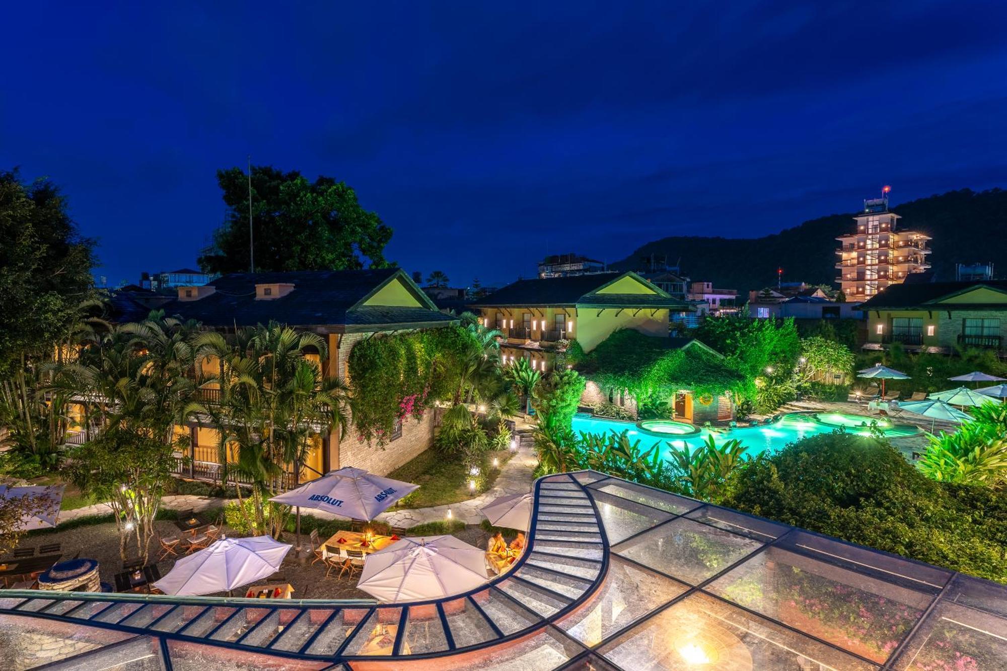Resort Temple Tree &